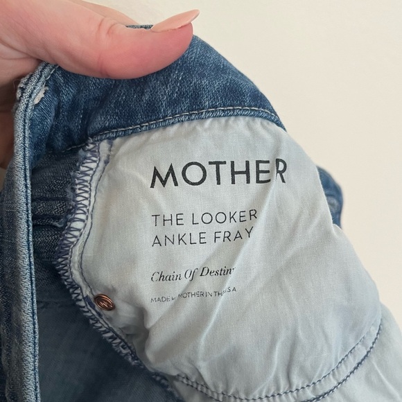 MOTHER Looker Ankle Fray Jeans - Picture 12 of 15